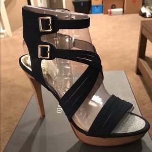 Vincent Camuto blue suede sandal size 9